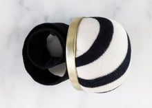 Load image into Gallery viewer, Bohin Pincushion with Slap Bracelet: B/W Striped
