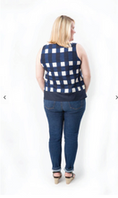 Load image into Gallery viewer, Cashmerette Springfield Top / Size 12-32
