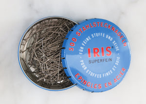 Iris Super Fine Pins: 1 1/4"
