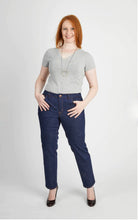 Load image into Gallery viewer, Cashmerette Aimes Jeans / Size 12-32
